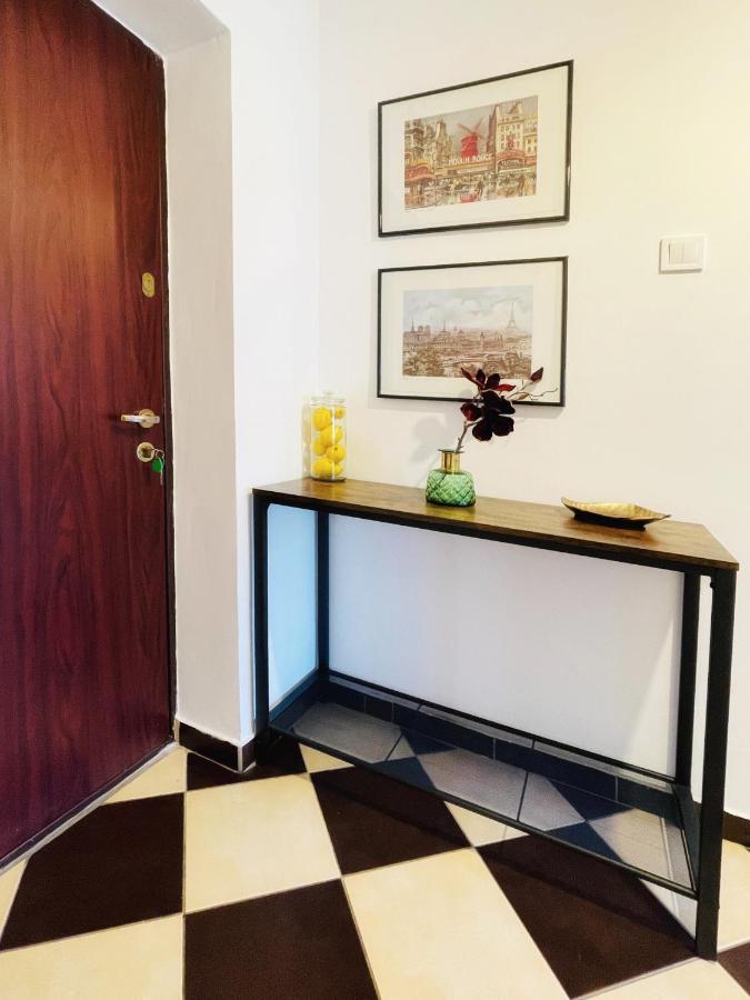 Madra Rentals Bucharest One Esterno foto
